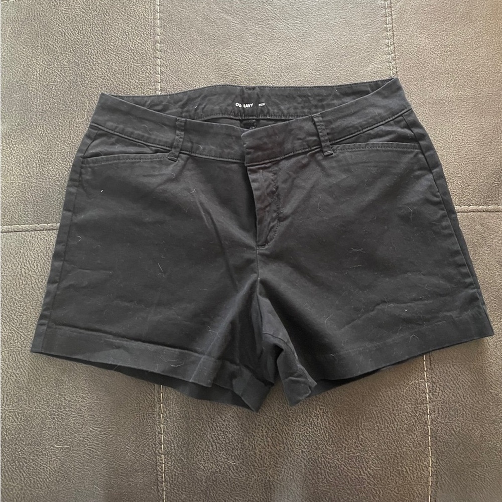 Old navy pixie shorts. Black. Size 6.